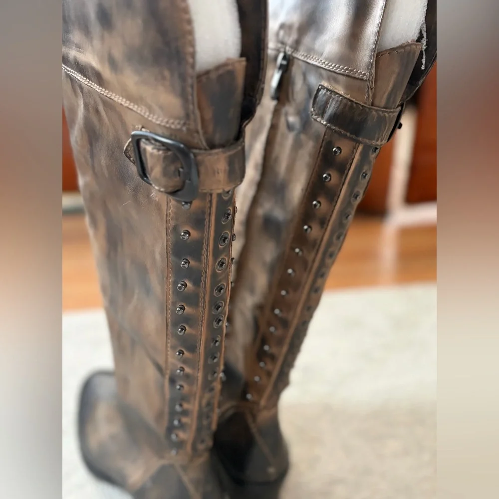 Vince Camuto NWOT Distressed Studded Leather Knee High Boots 11B